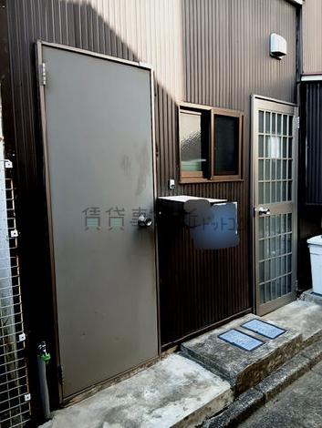 正面玄関