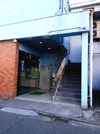 正面玄関