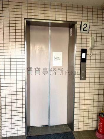 エレベーター