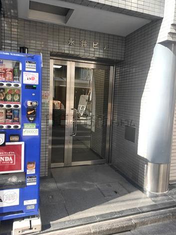 正面玄関