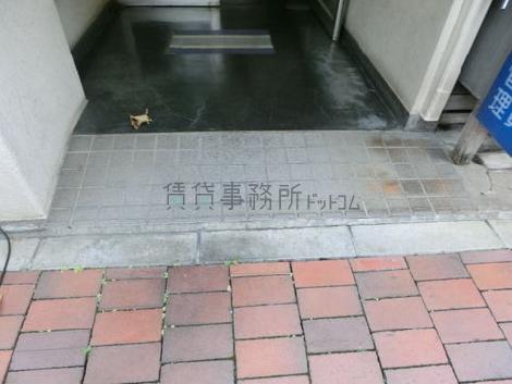 正面玄関