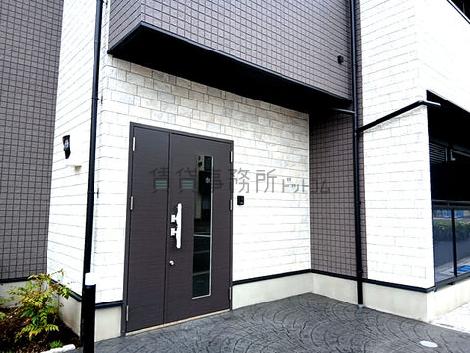 正面玄関