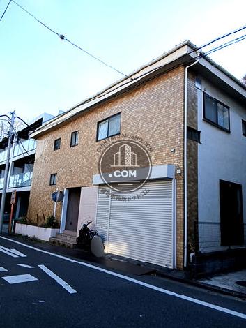 幸律ビルの外観写真