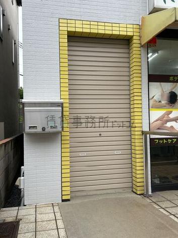 正面玄関