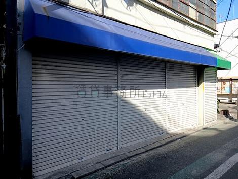 正面玄関
