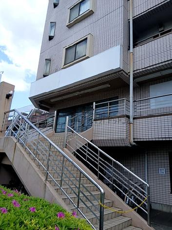 正面玄関