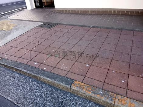 正面玄関