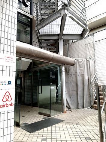 正面玄関