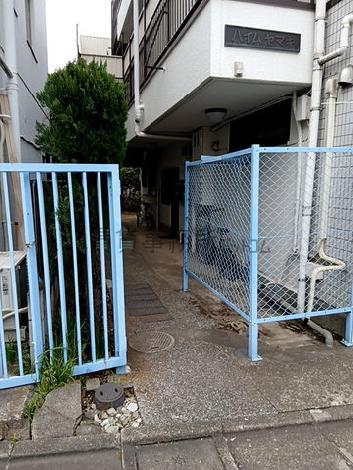 正面玄関