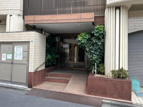 正面玄関