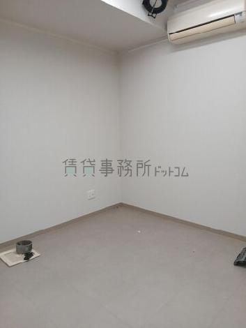 サンシャインビルの室内
