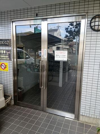 正面玄関