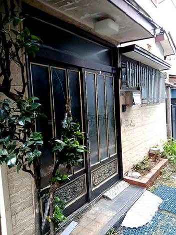 正面玄関