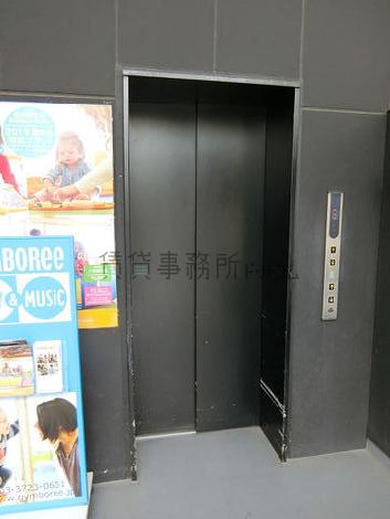 エレベーター