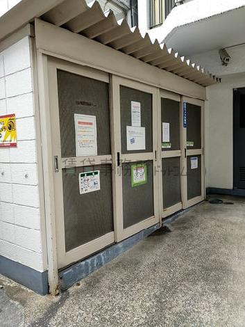 ゴミ捨て場