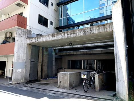 正面玄関