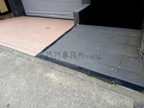 正面玄関