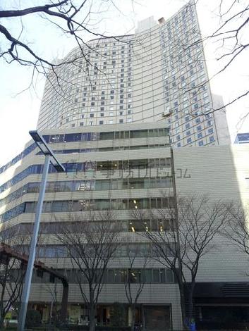 新宿国際ビルディング新館の外観写真