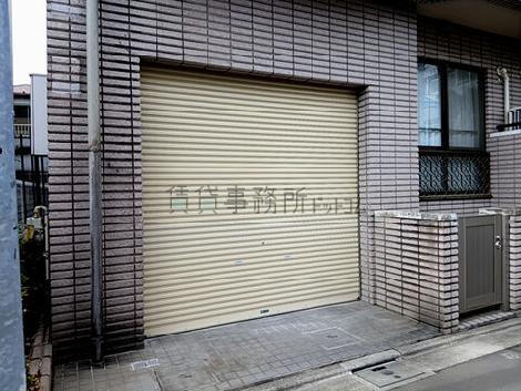 正面玄関