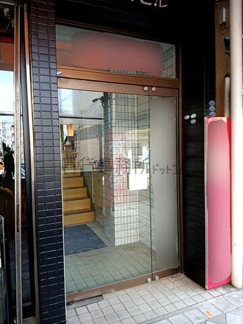 正面玄関