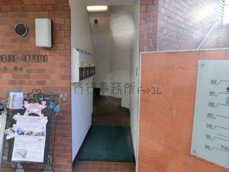 正面玄関