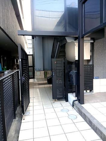 正面玄関
