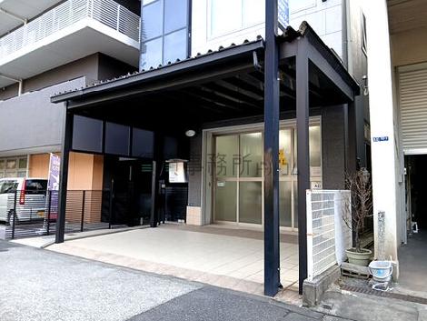 正面玄関