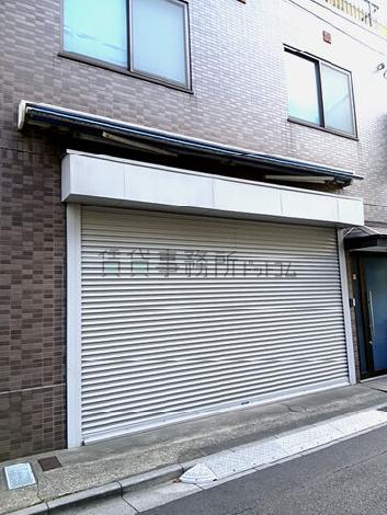 正面玄関