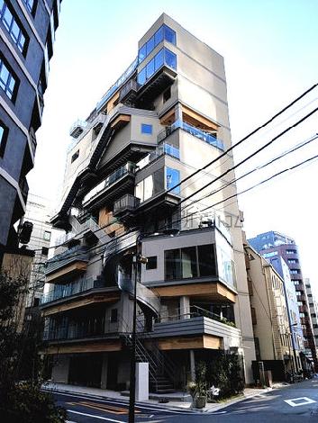 12KANDAの外観写真