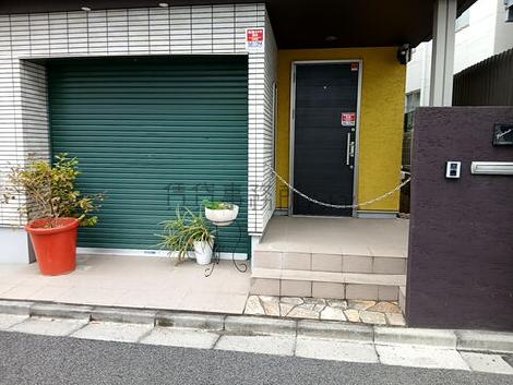 正面玄関