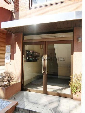 正面玄関