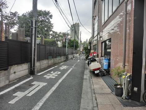 側道の風景