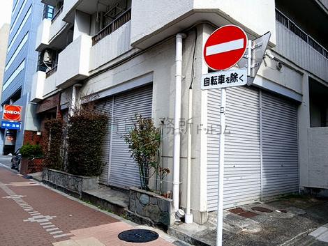 正面玄関