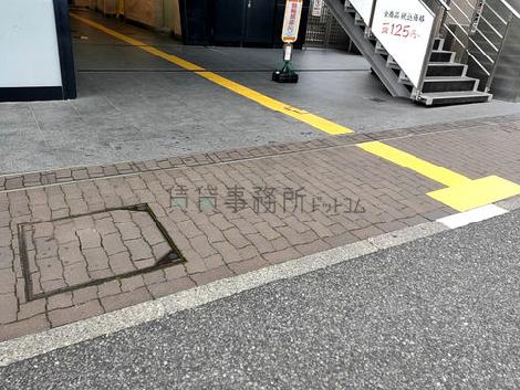 正面玄関