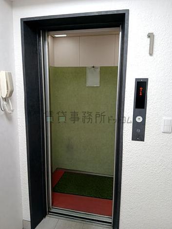 エレベーター