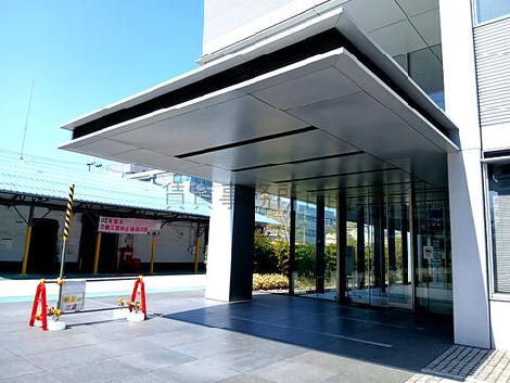 正面玄関