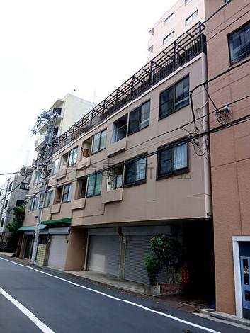 石塚ビルの外観写真