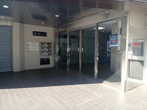 正面玄関
