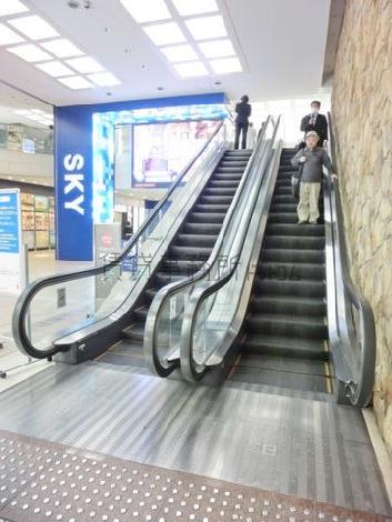 エスカレーター