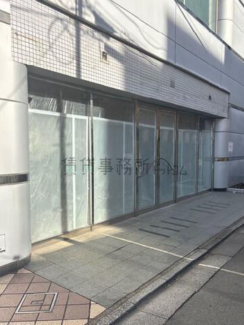 正面玄関