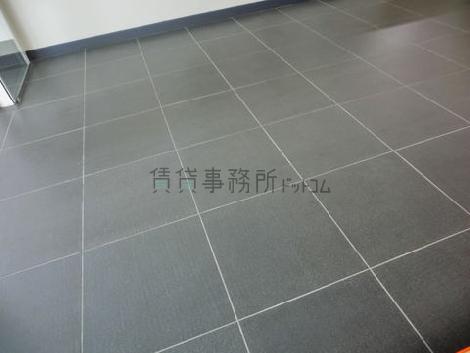 綺麗なタイル張りの床