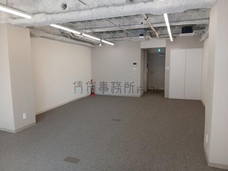 PHOENIX KANDAの室内