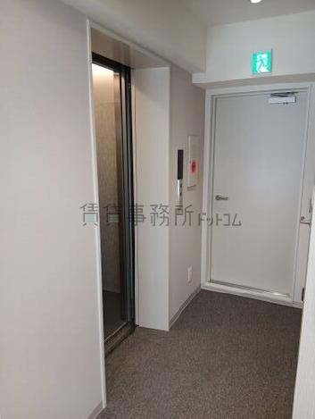 PHOENIX KANDAの室内