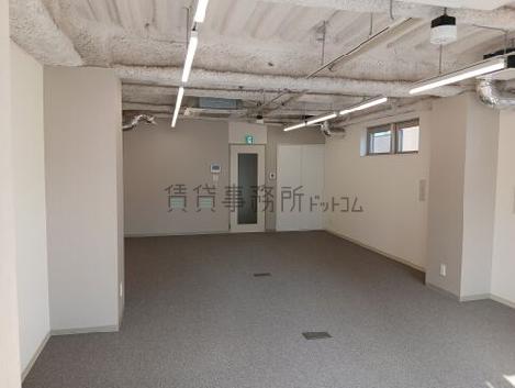 PHOENIX KANDAの室内