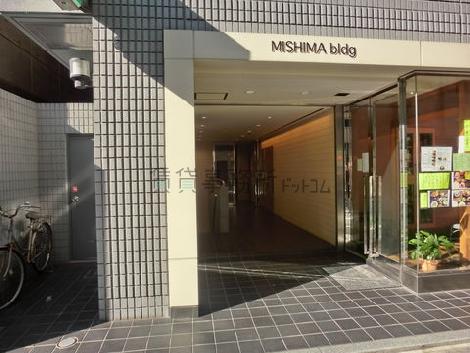 正面玄関