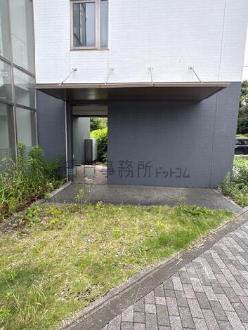 正面玄関