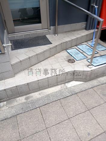 正面玄関