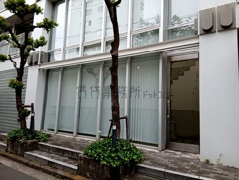 正面玄関