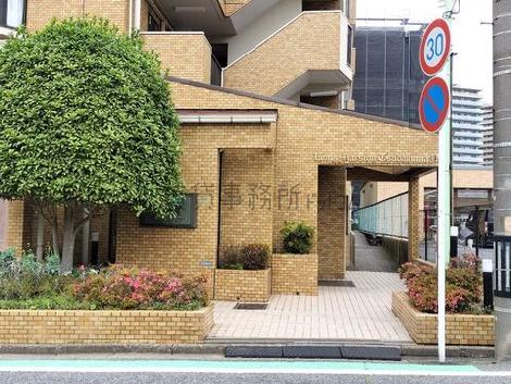 正面玄関