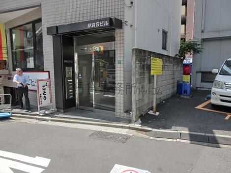 正面玄関
